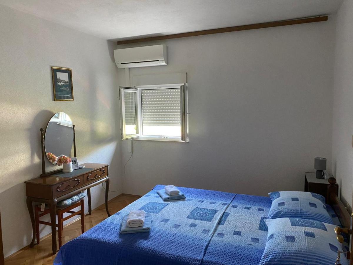 Apartmani Udovicic Trogir Eksteriør bilde
